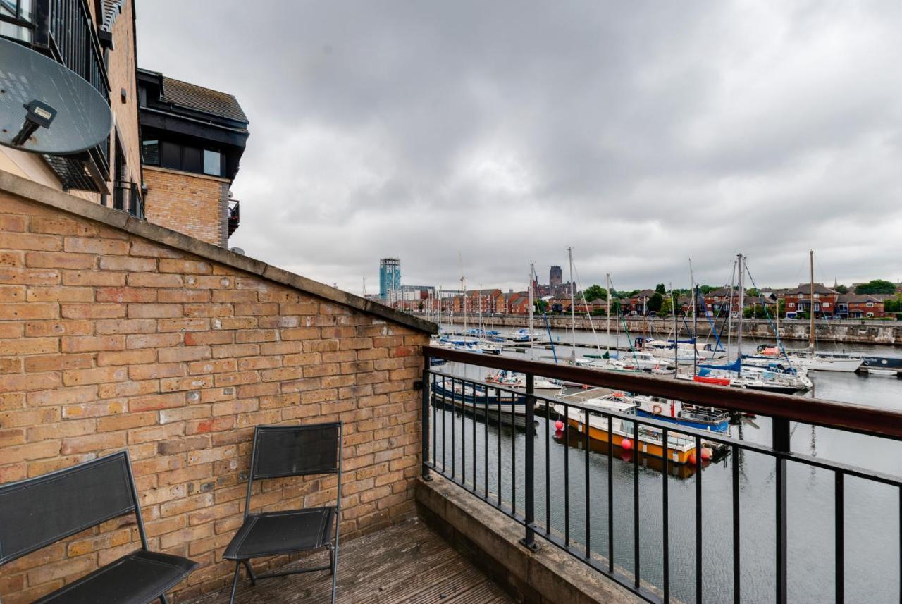 Base Serviced Apartments - The Docks Ліверпуль Екстер'єр фото