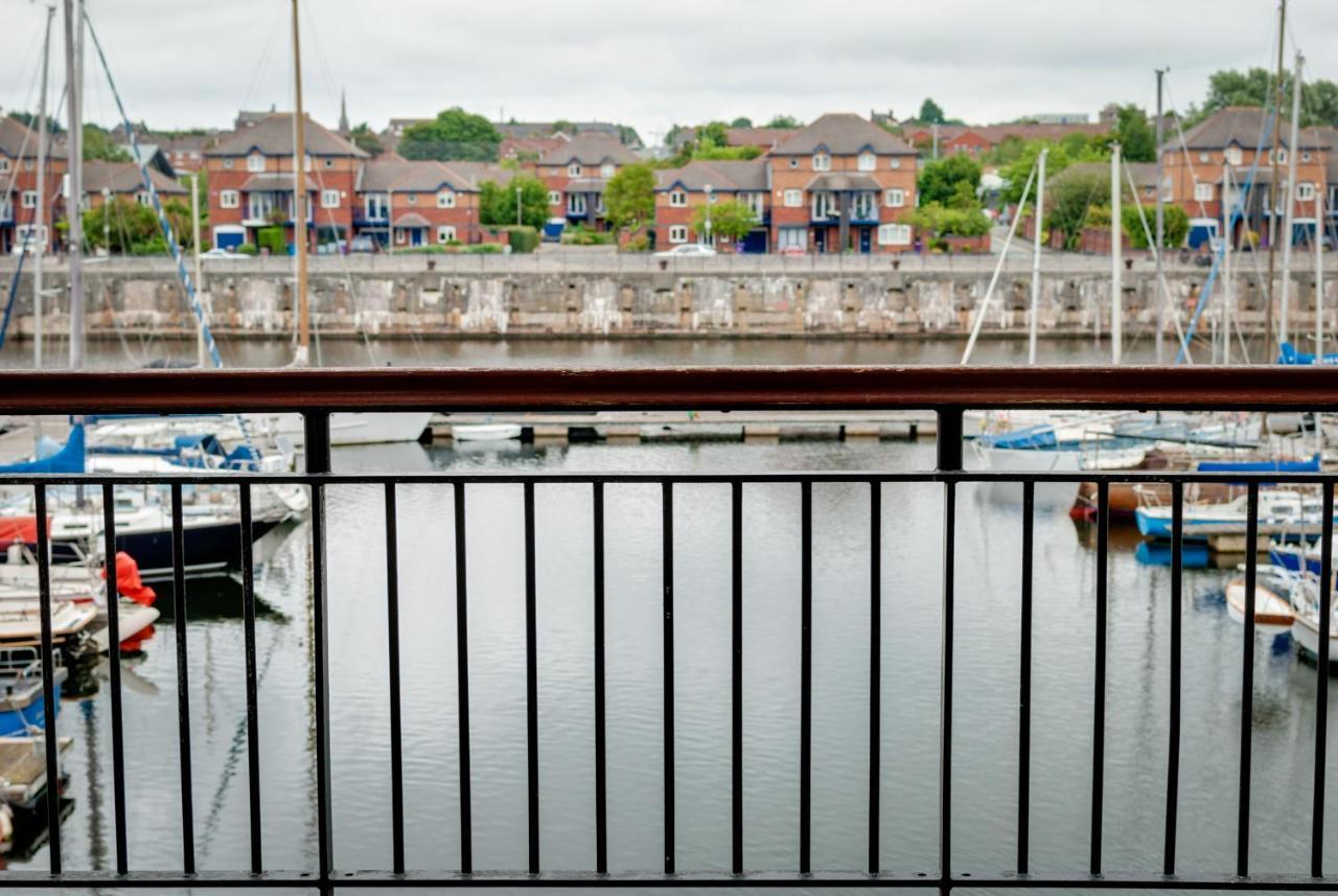 Base Serviced Apartments - The Docks Ліверпуль Екстер'єр фото